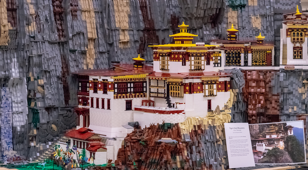 Image of a very large LEGO temple built into the mountainside